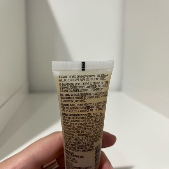 OUAI Detox Shampoo Travel Size St. Barth Collection NEW NWT - Picture 3 of 4